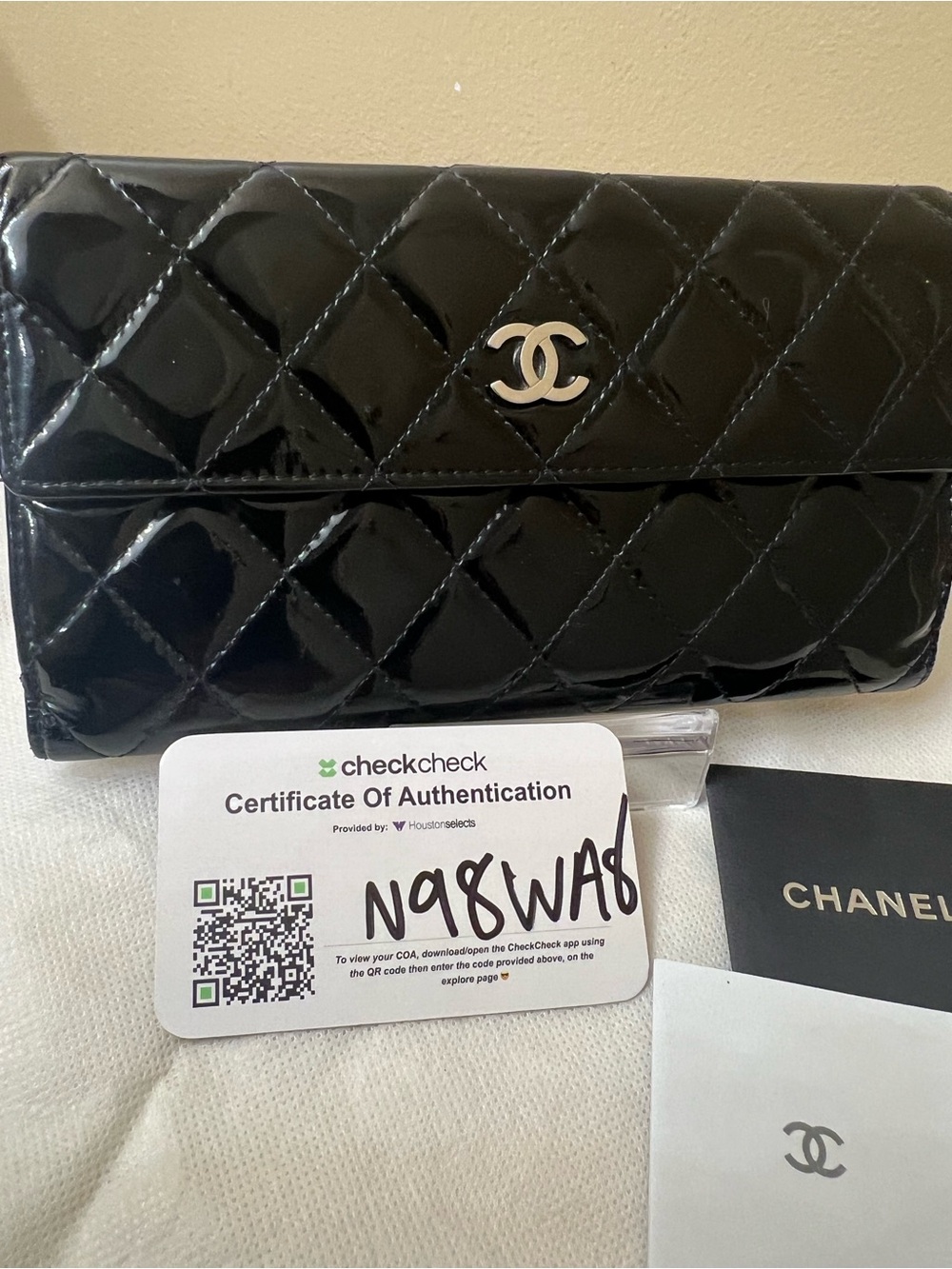CHANEL Quilted Patent Long Leather Wallet - Picture 10 of 15